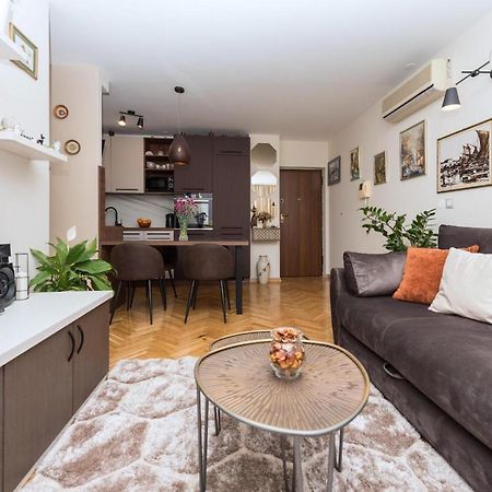 Chic Apartment Zoja Near Beach With Free Parking Makarská Exteriér fotografie
