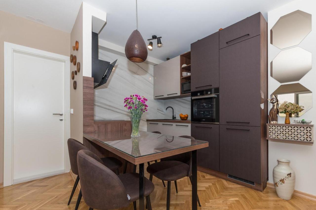 Chic Apartment Zoja Near Beach With Free Parking Makarská Exteriér fotografie