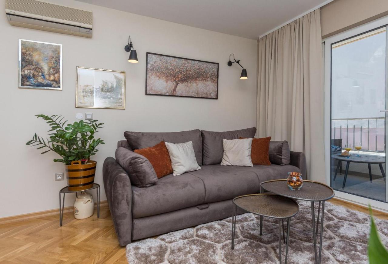 Chic Apartment Zoja Near Beach With Free Parking Makarská Exteriér fotografie